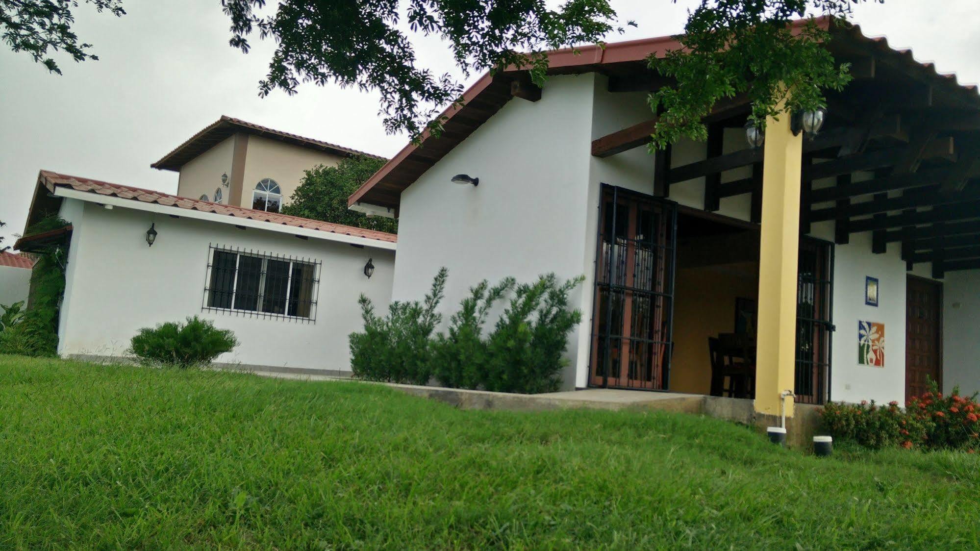 El Mirador Suites Managua Zewnętrze zdjęcie